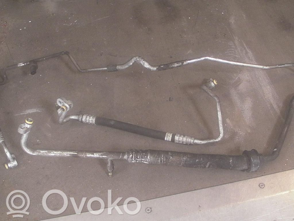 BMW X5 E53 Ilmastointilaitteen putki (A/C) 