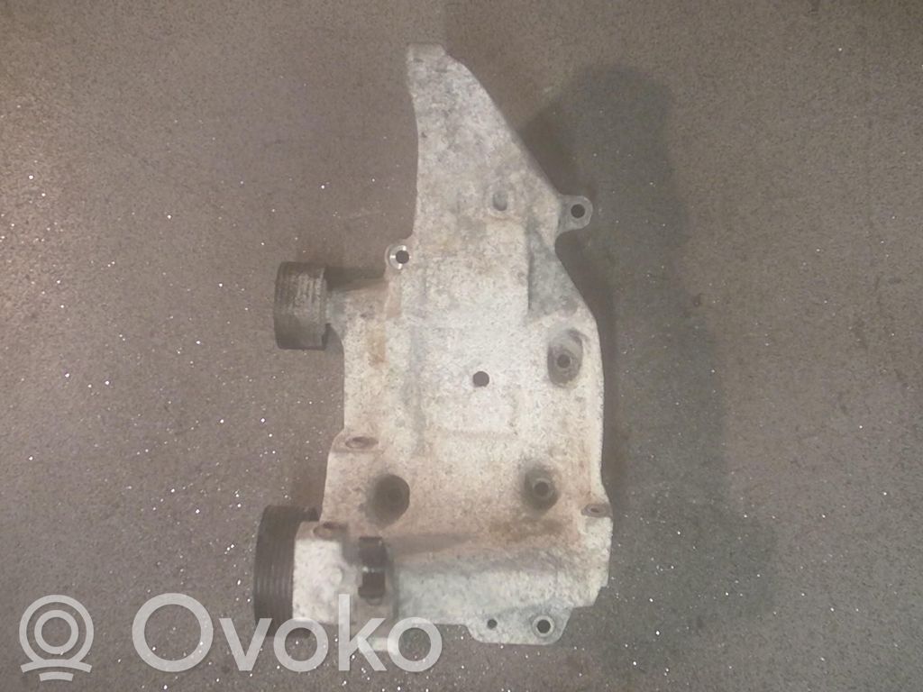 BMW 5 F10 F11 Supporto del generatore/alternatore