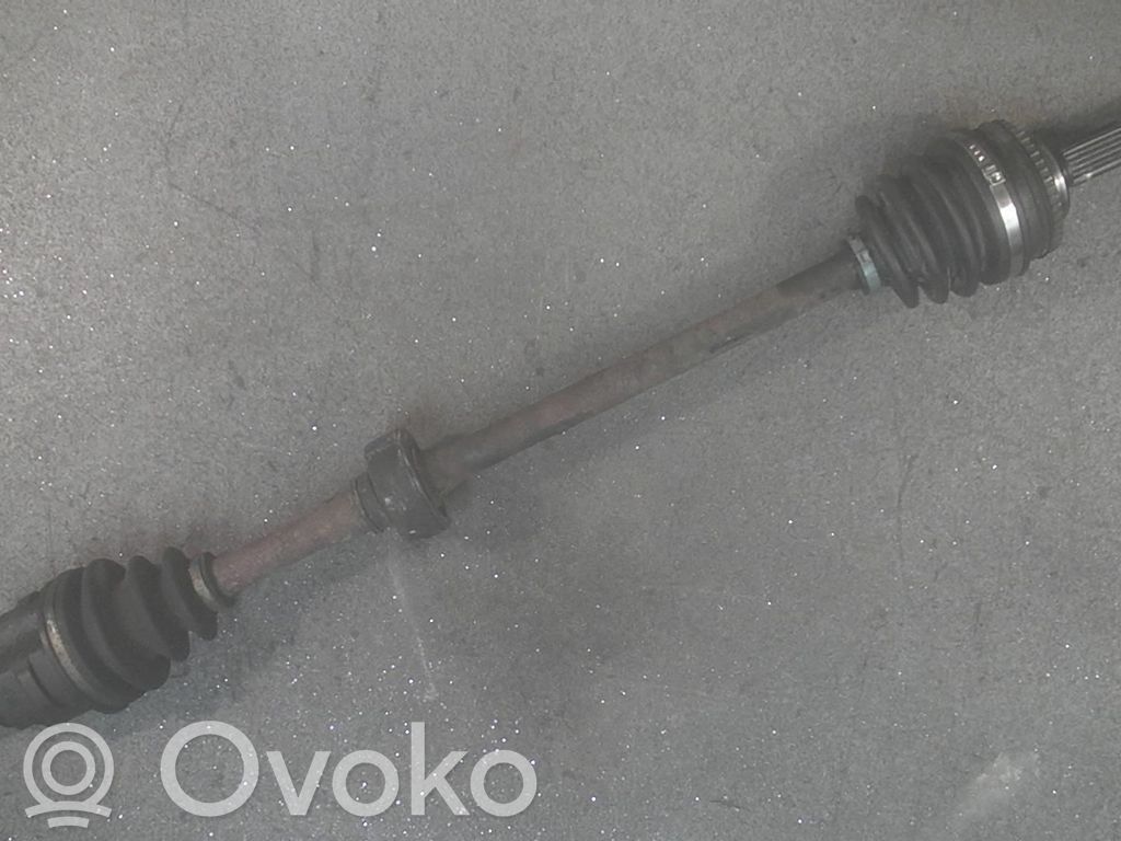 Toyota Starlet (P90) V Front driveshaft 