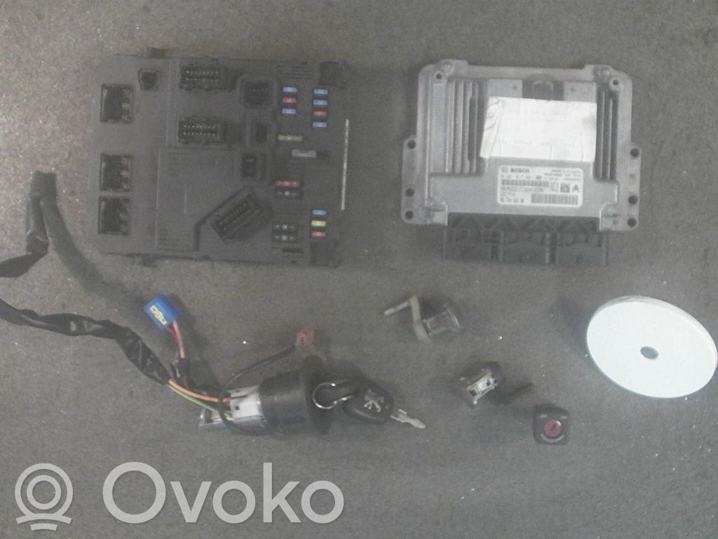 Peugeot 206+ Lock set 