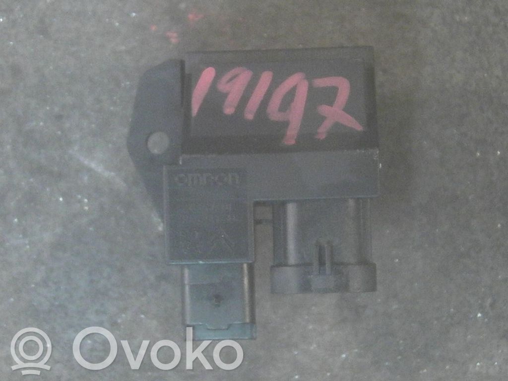 Autres unités de commande / modules   OMRON98372A,9827870080
