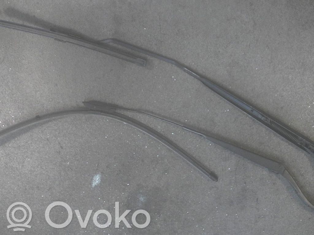 Wischerarm vorne   2STK,6429GT,6429GV