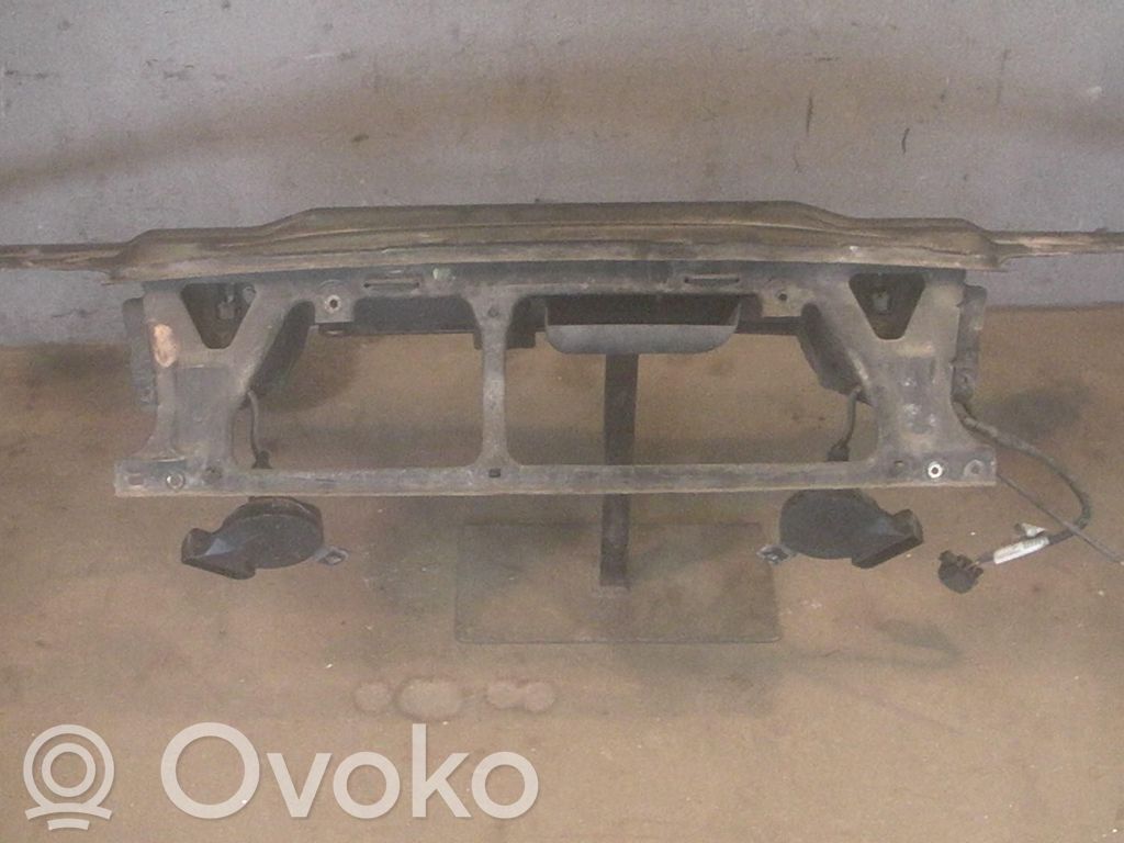 Volvo V70 Marco panal de radiador superior 