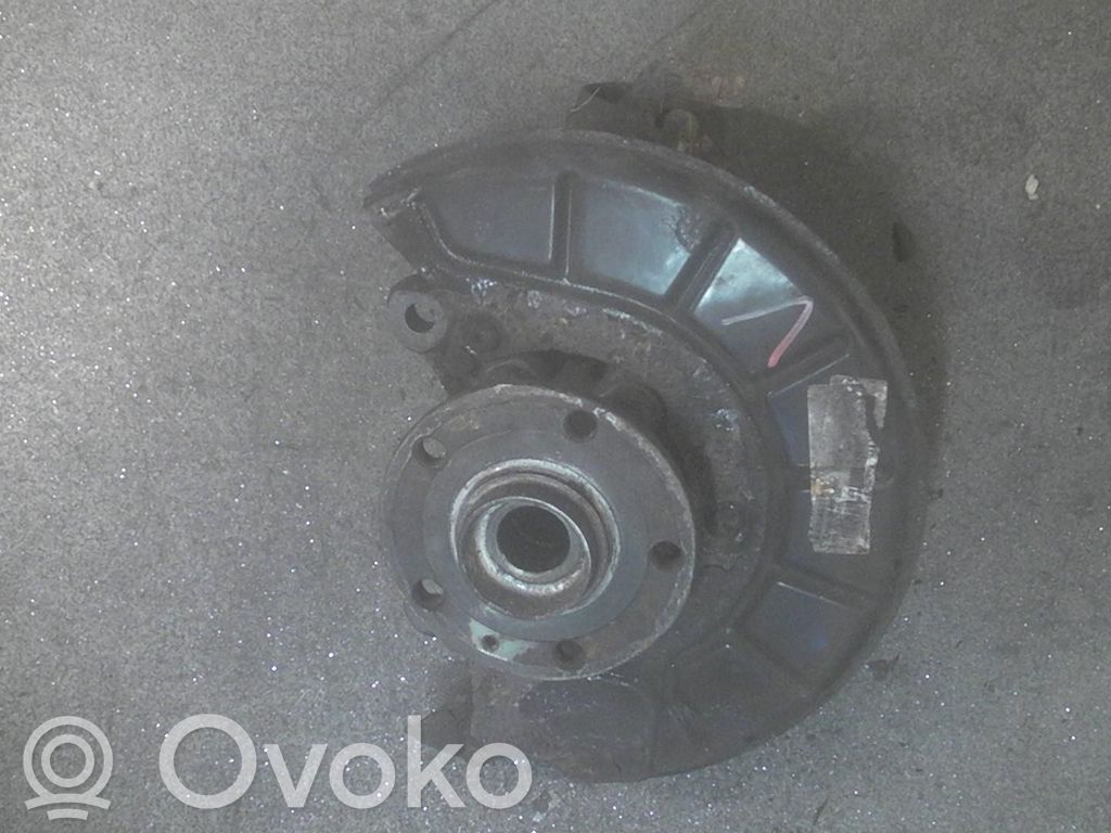 Volkswagen Caddy Achsschenkel vorne 