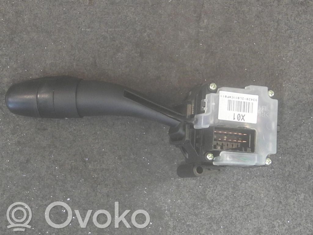 Hyundai i30 Manetka / Przełącznik kierunkowskazów wycieraczek 