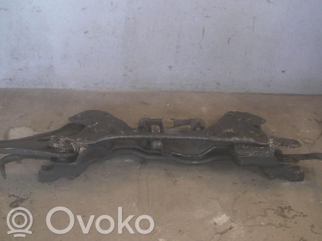 Peugeot 208 I Sottotelaio anteriore