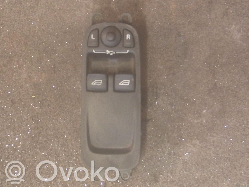 Volvo C30 Electric window control switch 
