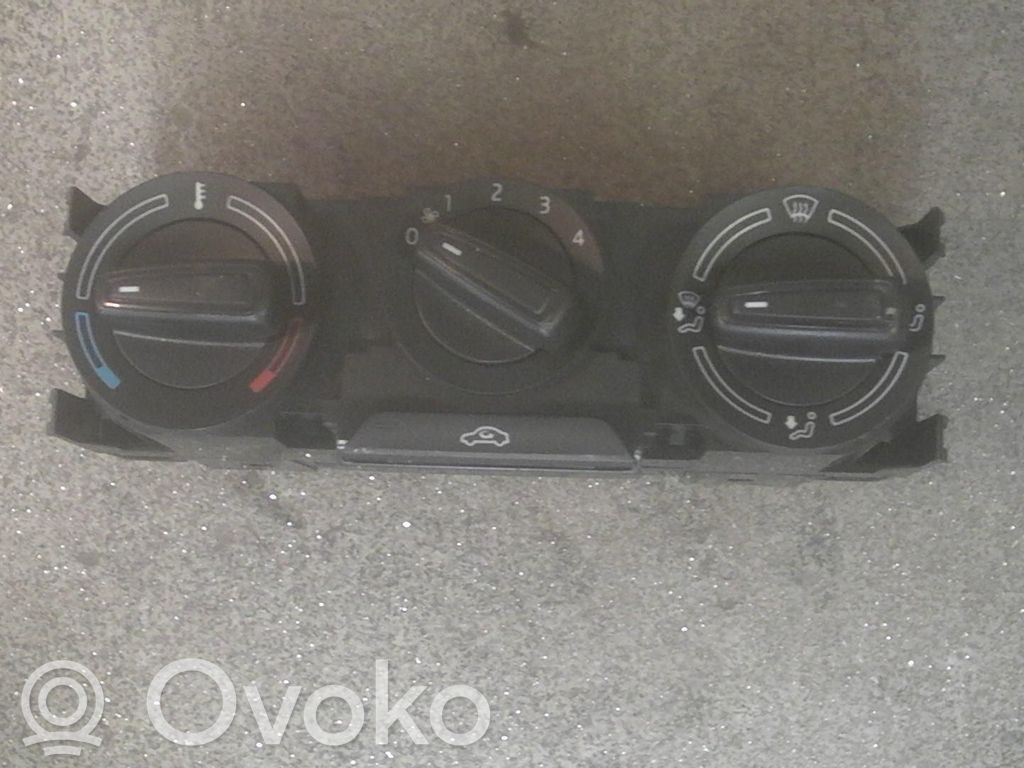Skoda Fabia Mk3 (NJ) Panel klimatyzacji