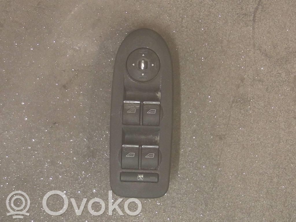 Interruptor del elevalunas eléctrico