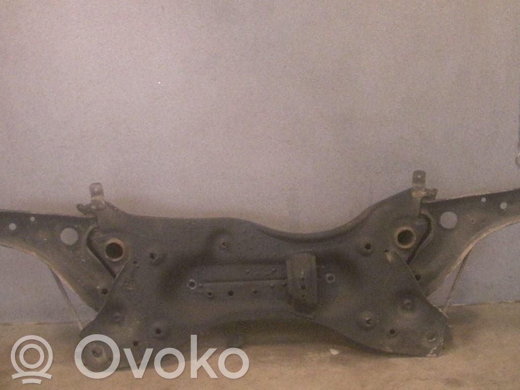 Suzuki Alto Etuapurunko 