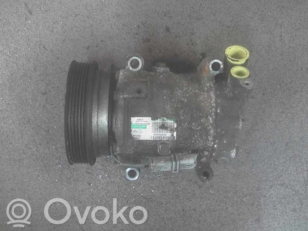 Renault Clio III Air conditioning (A/C) compressor (pump) 