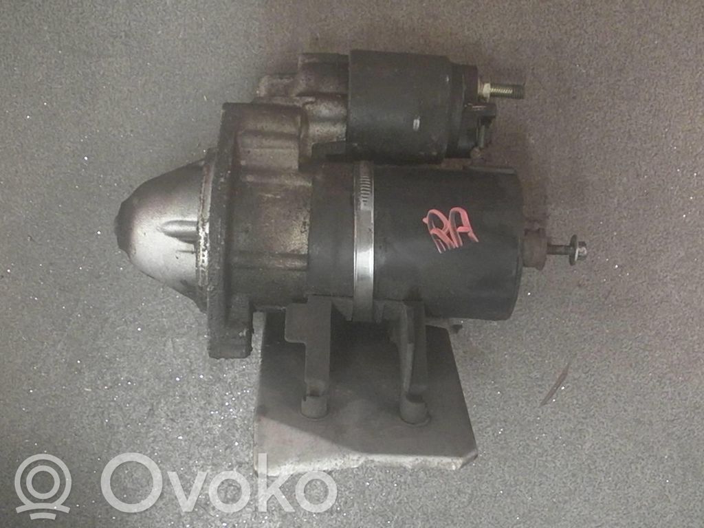 Audi A4 S4 B5 8D Starteris 