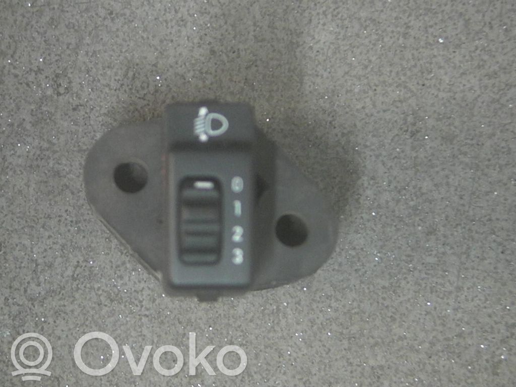 Bouton commande réglage hauteur de phares