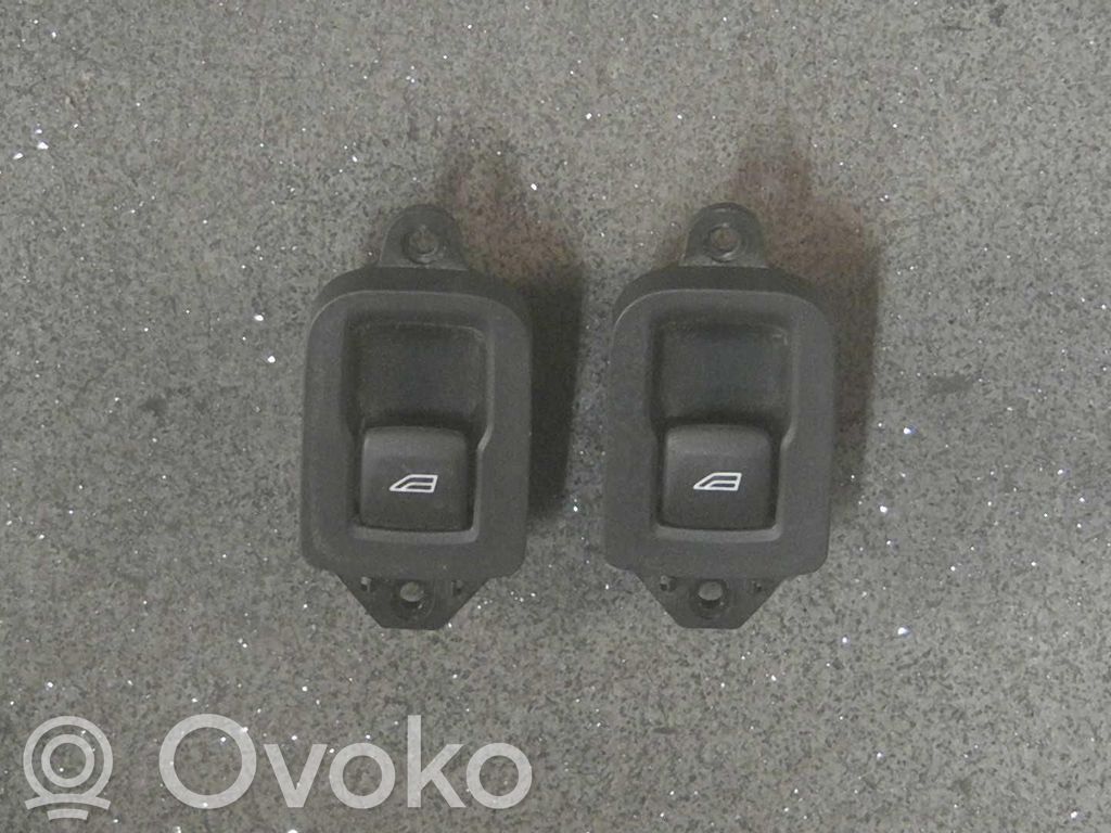 Przyciski szyb   2STK31295736