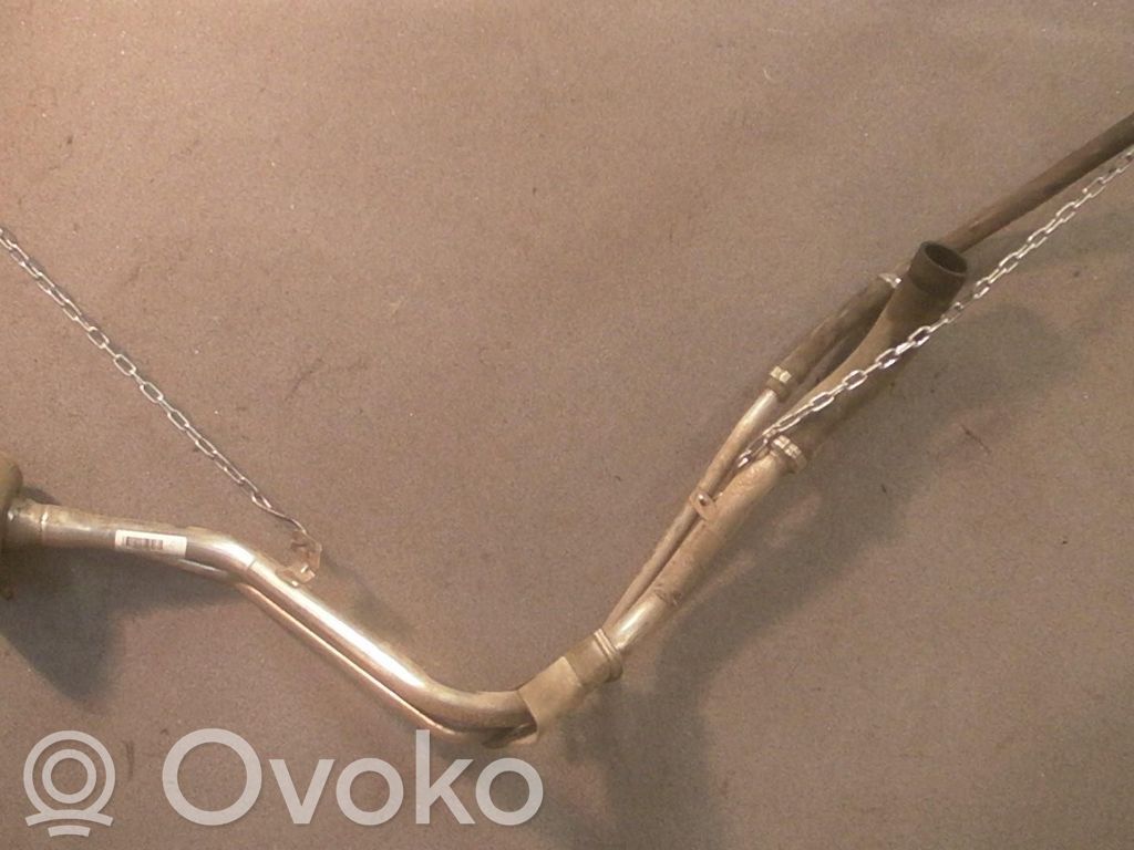 Volvo S40 Rura wlewu paliwa 
