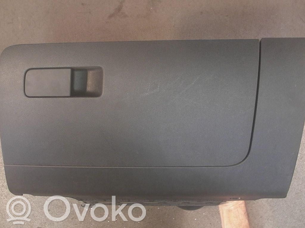 Compartimiento/consola central del panel   KOKSMETALKOMPLET