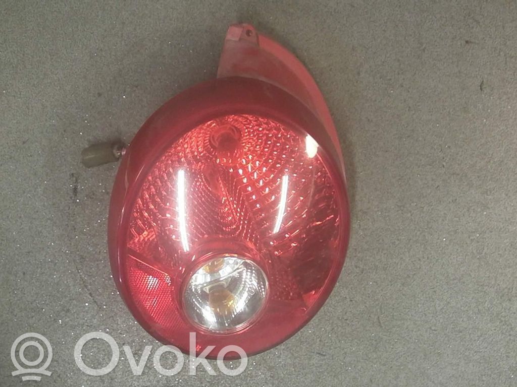 Lámpara de faros/luces traseros