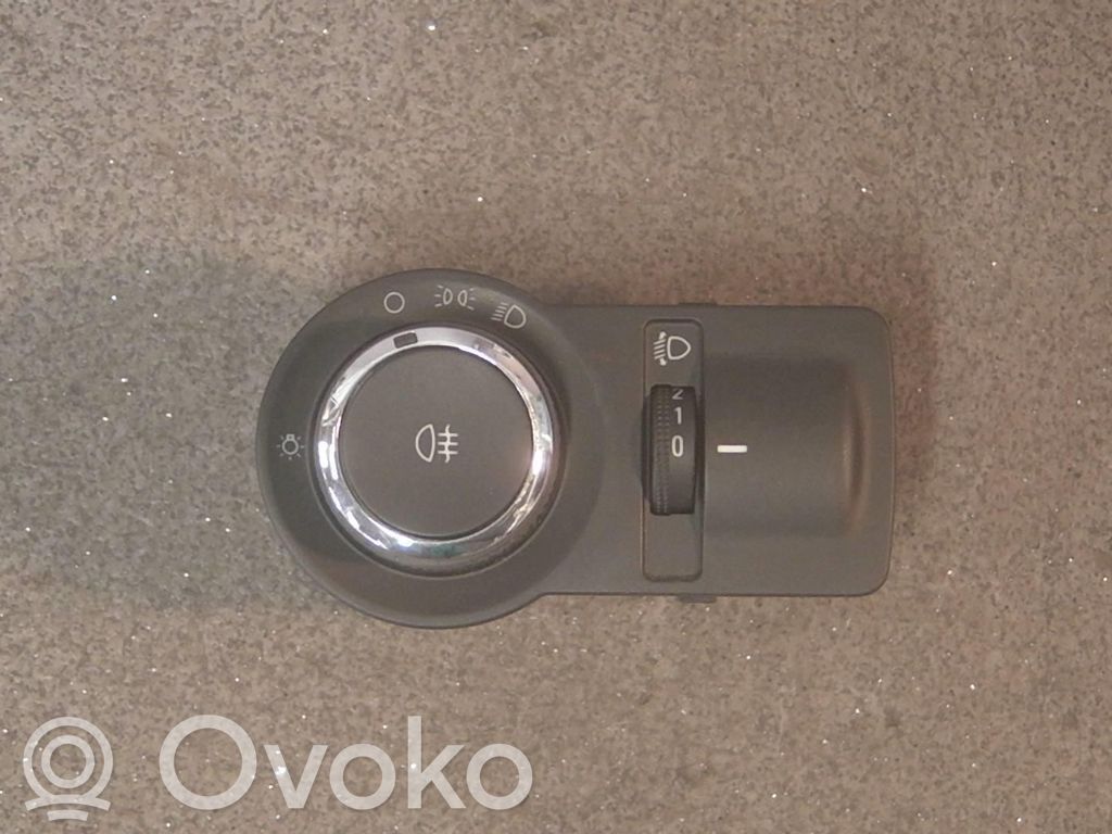 Light switch   96892015