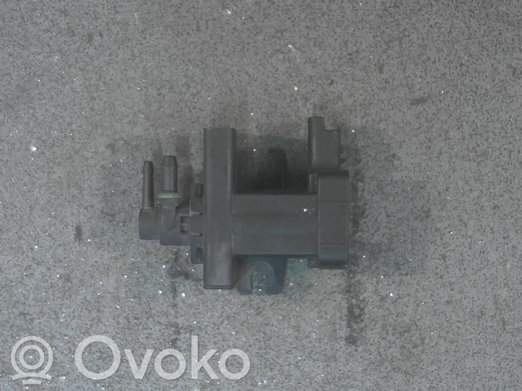 Tyhjiöputki   EV526