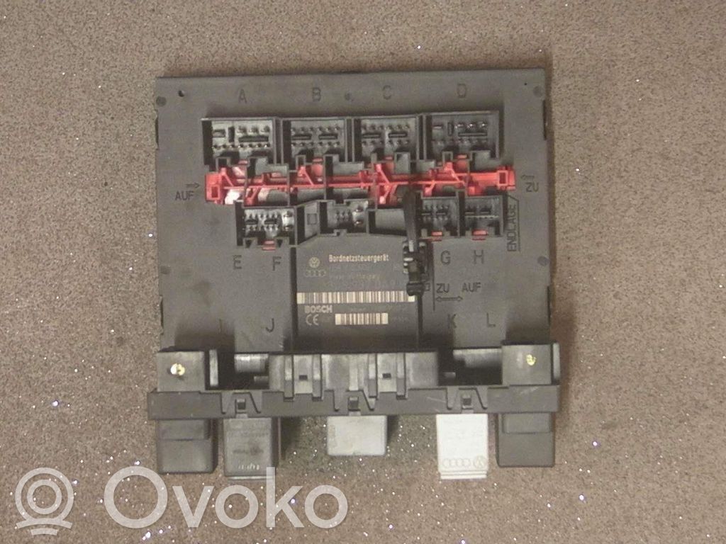 Volkswagen PASSAT B6 Modulo fusibile