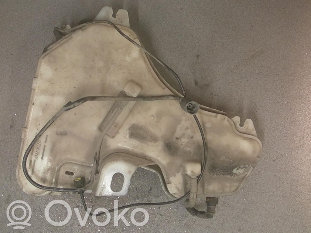 Peugeot 407 AdBlue liquid reservoir 