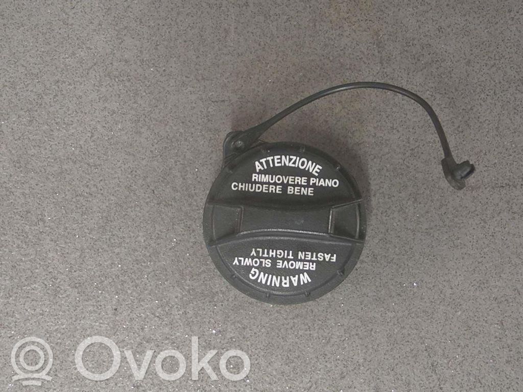 Einfüllstutzen Kraftstofftank   RUNDPROP