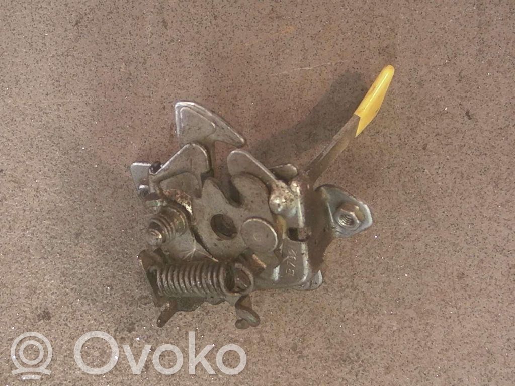 Engine bonnet/hood lock/catch