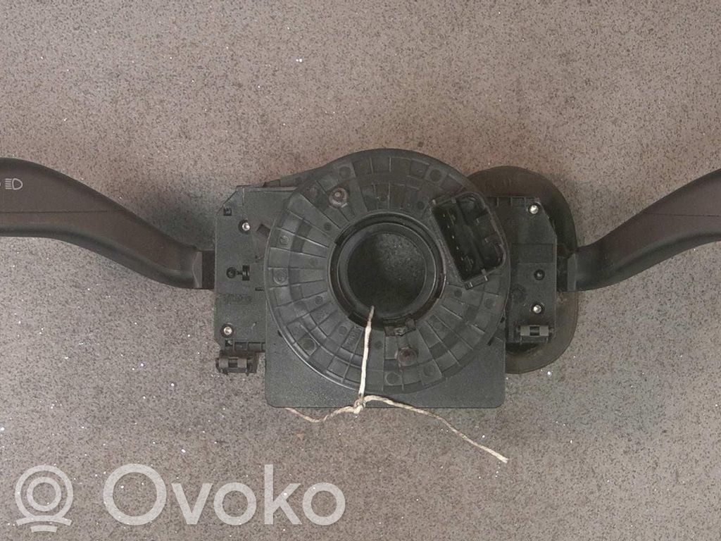 Seat Ibiza III (6L) Leva/interruttore dell’indicatore di direzione e tergicristallo