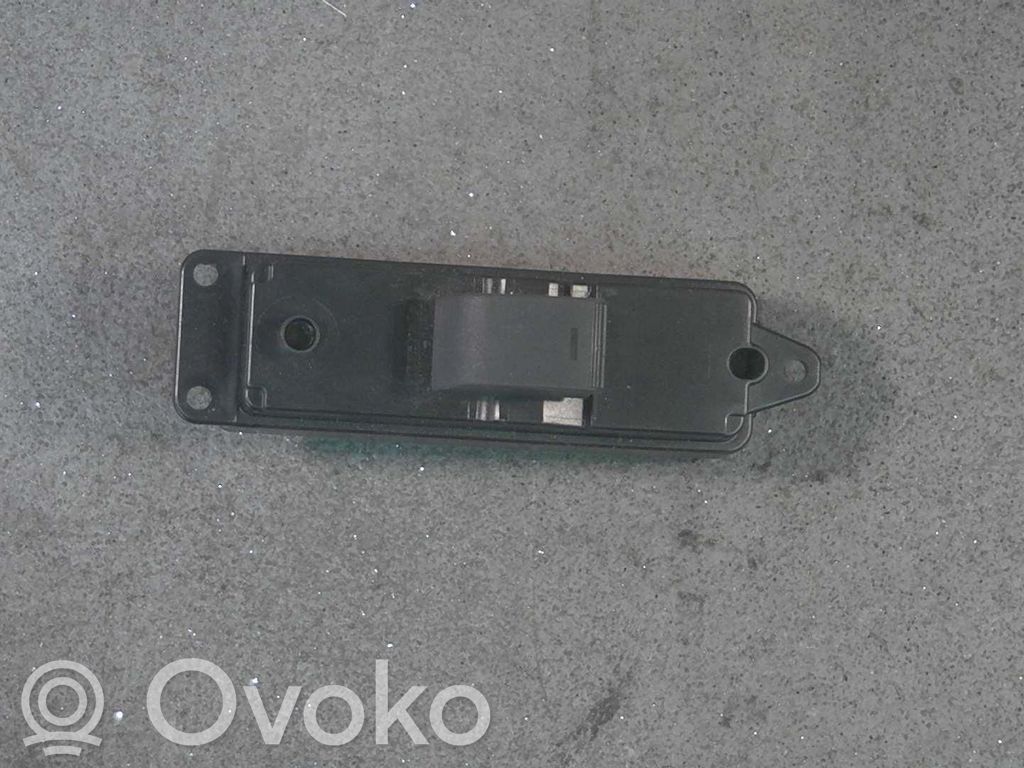 Comutator comandă geamuri electrice   GS1D03124610RR