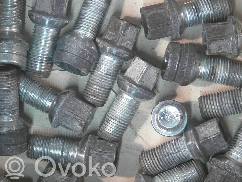 Seat Altea XL Tornillo de la rueda de repuesto 