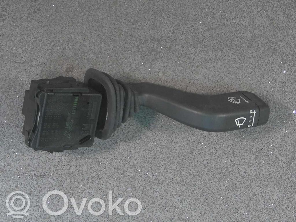 Manetka / Przełącznik kierunkowskazów wycieraczek   W0L0XCF2543050347