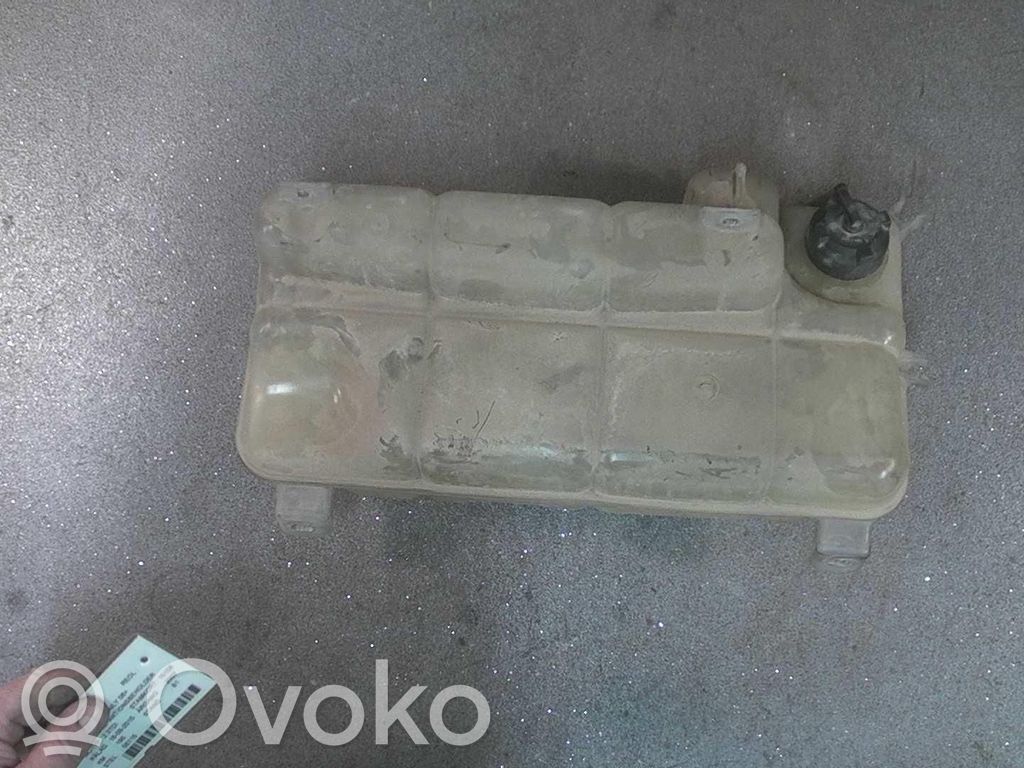 Iveco Daily 4th gen Depósito del refrigerante