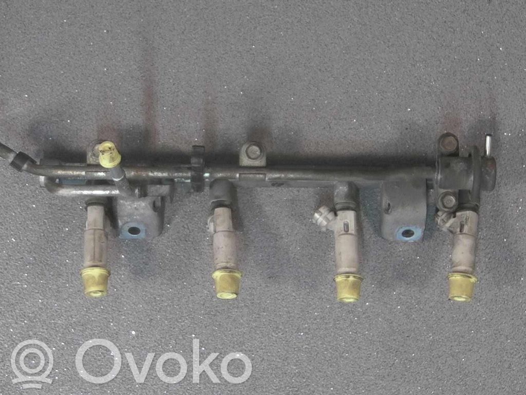 Inyector de combustible