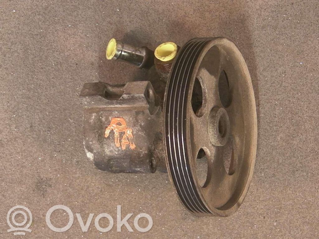 Peugeot 306 Power steering pump 
