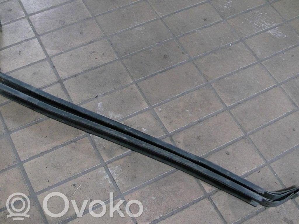 KIA Carnival Sangle de réservoir de carburant 