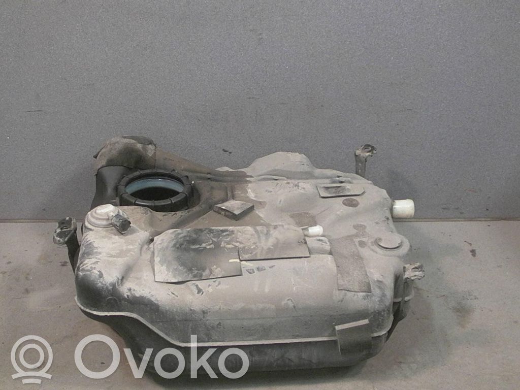 Mazda 3 I Depósito de combustible