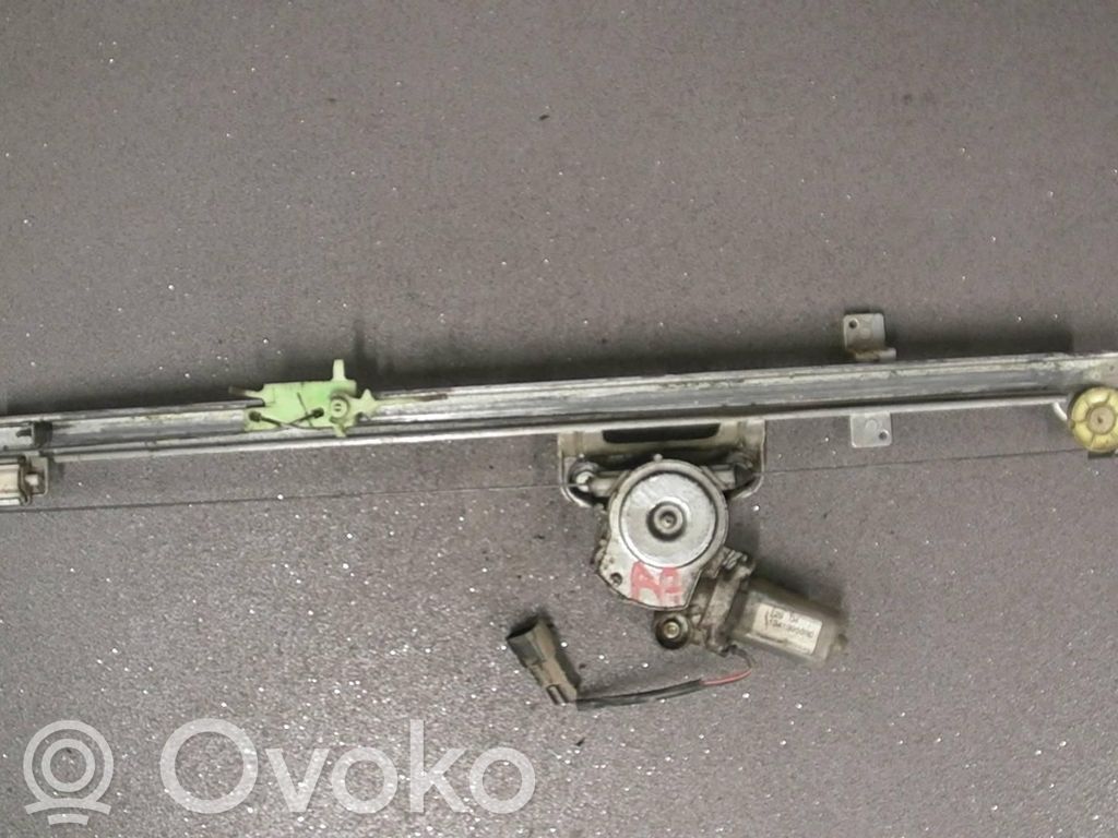 Motor del regulador de la ventanilla de la puerta delantera