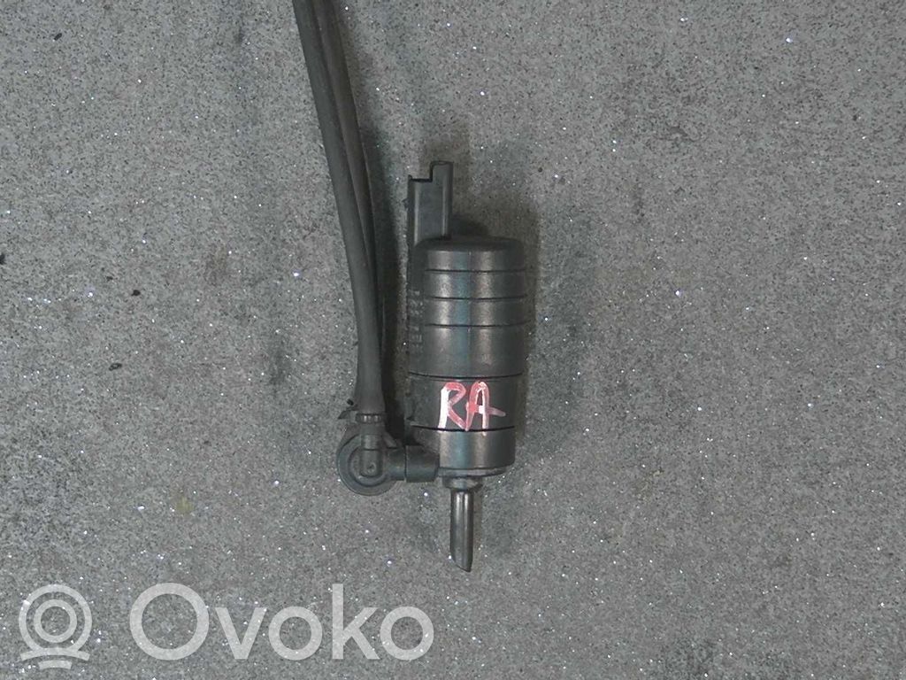 Windscreen/windshield washer pump