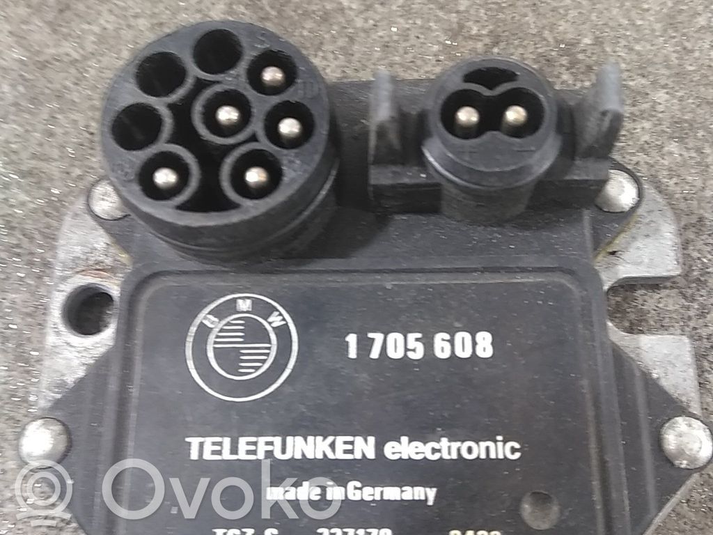 BMW 5 E28 Calculateur moteur ECU 