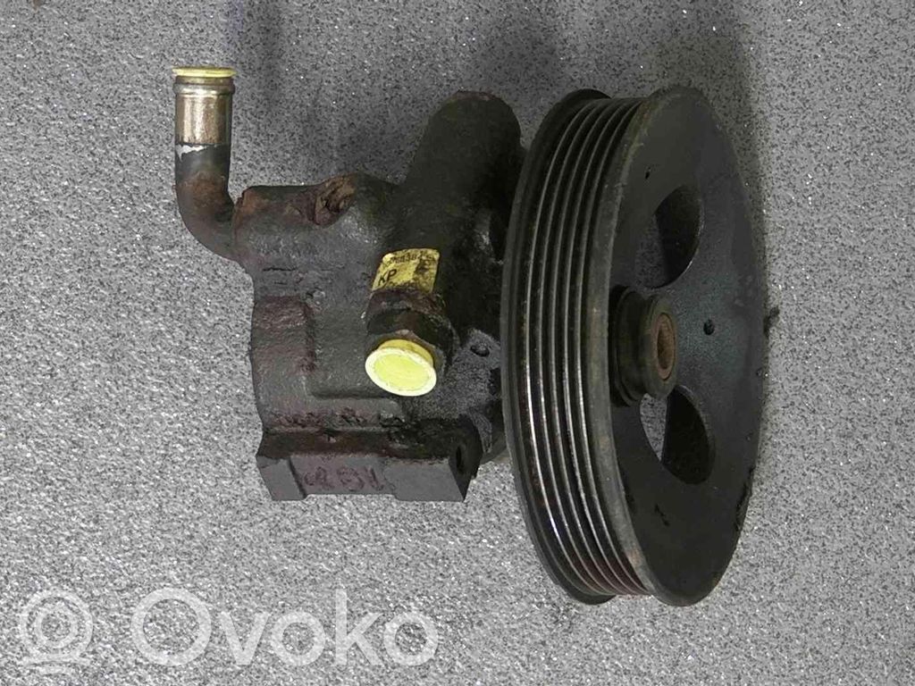 Ohjaustehostimen pumppu
