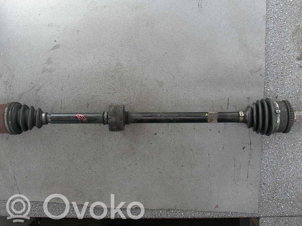 Nissan Primera Priekinis pusašis 