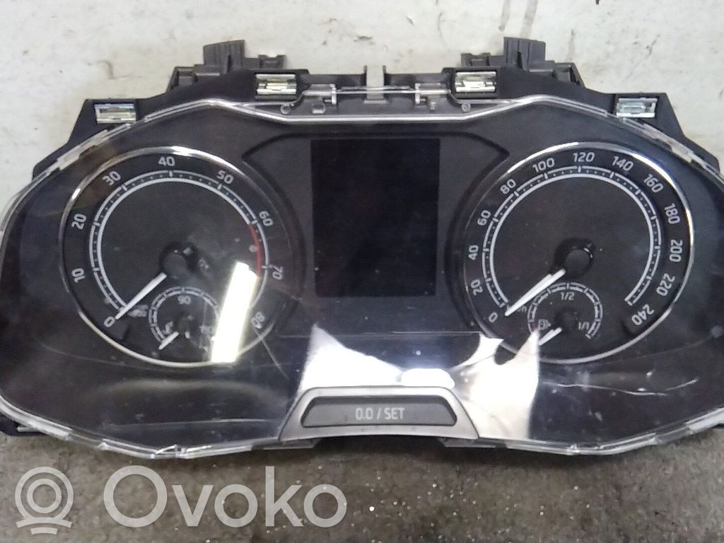 Skoda Scala Geschwindigkeitsmesser Cockpit 