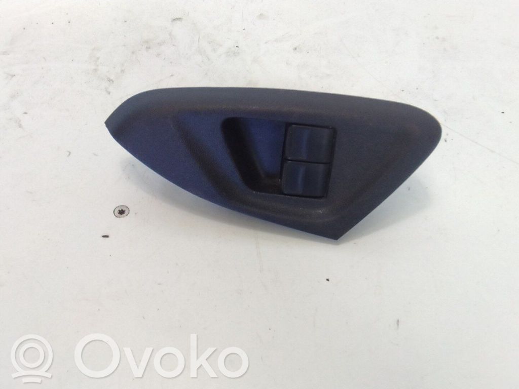 Electric window control switch   848200H010