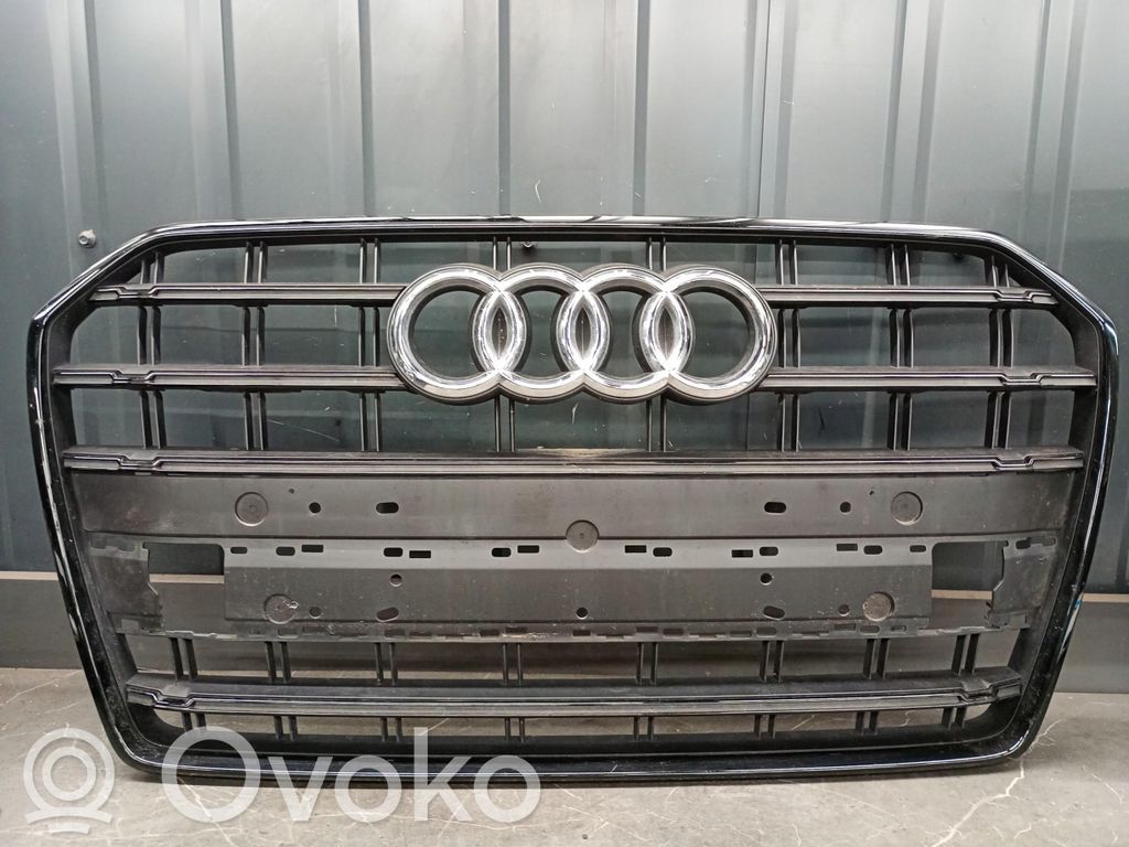 Audi A6 C7 Maskownica / Grill / Atrapa górna chłodnicy 