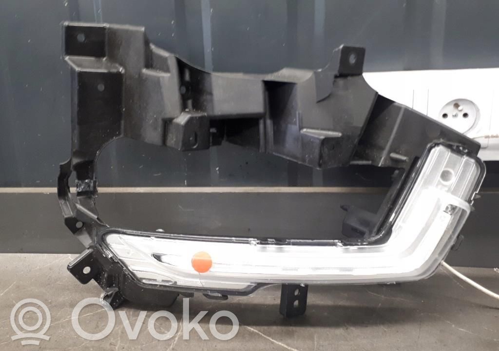 Ford Mondeo MK V Phare frontale 