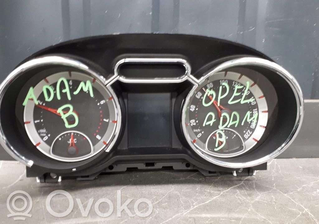 Opel Adam Geschwindigkeitsmesser Cockpit 