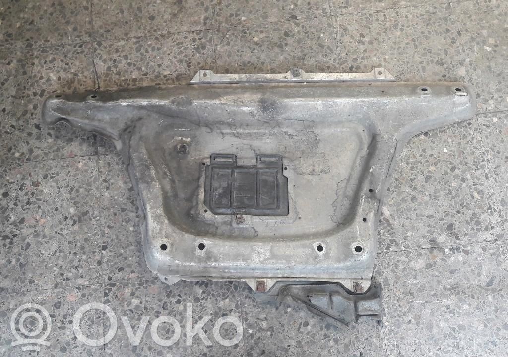 Variklio dugno apsauga   7036493