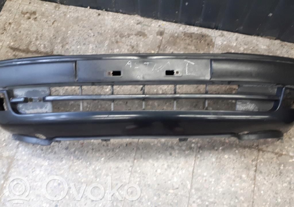 Opel Astra F Parachoques delantero 