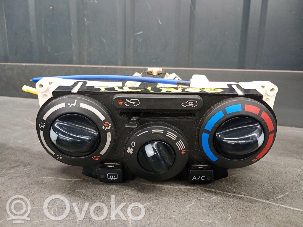 Climate control unit   N104792L