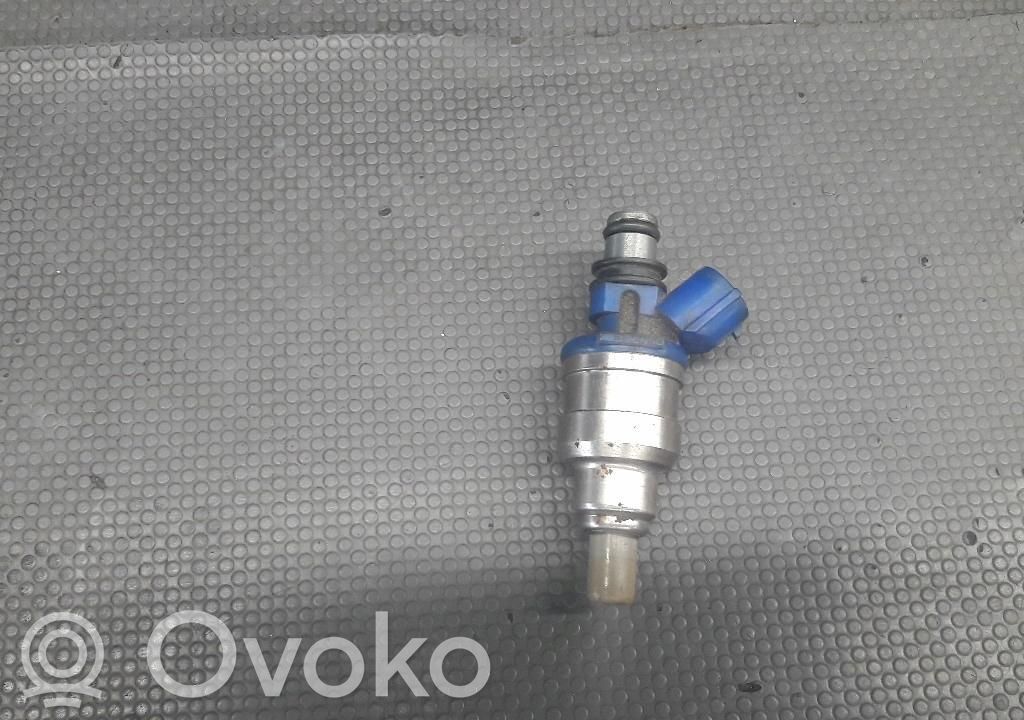 Inyector de combustible   1955001970